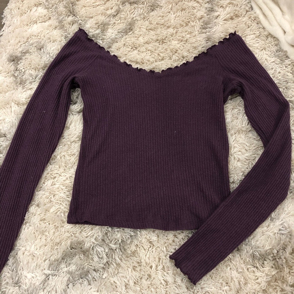 Abercrombie and Fitch off the shoulder top